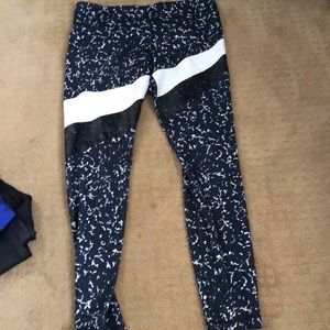Under Armour leggings. Full length. Large
